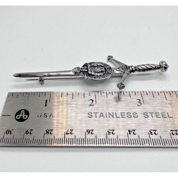 APS Scotland MacLachlan Clan Crest Kilt Pin Lion Head Crown Sword Creag An Tuirc - Picture 10 of 10